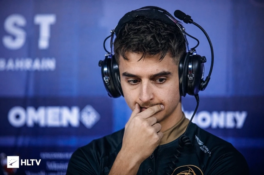 Тренер EYEBALLERS по Counter-Strike 2 связал стиль bobeksde с постоянным нажатием W​